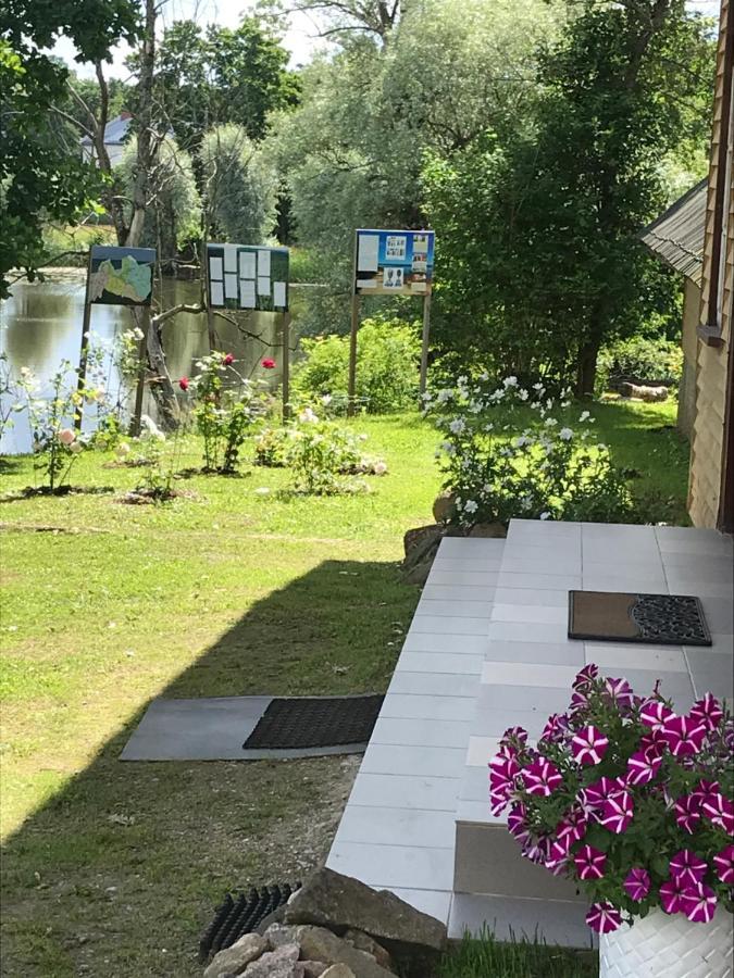 Viesu Nams Juras Sapni Hotel Dundaga ภายนอก รูปภาพ